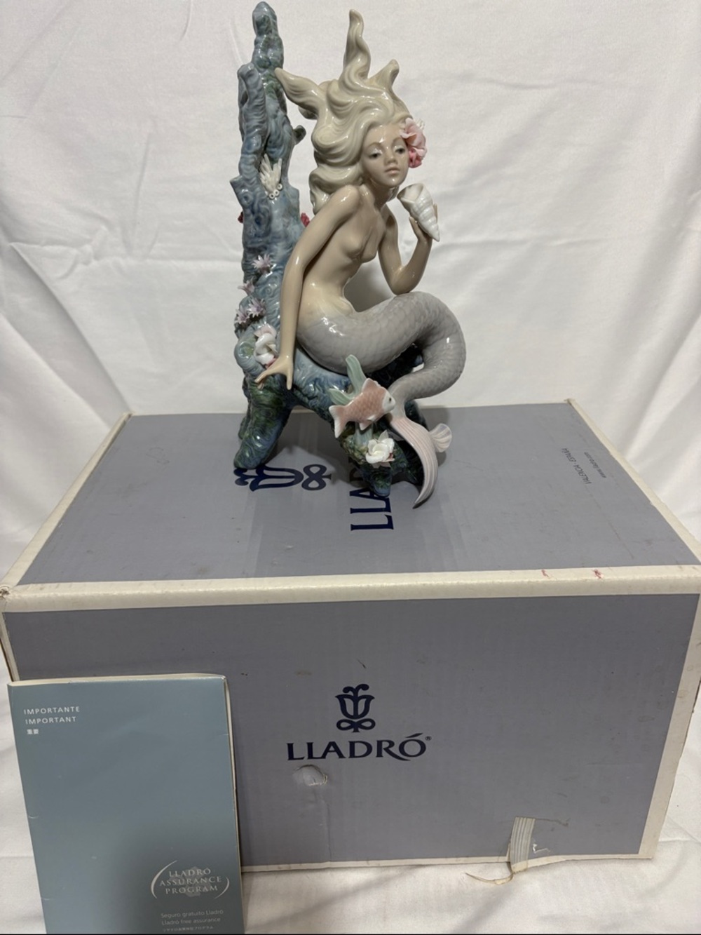 Lladro Porcelain Mermaid Figurine Ocean Beauty in Gray, Cream and Pink Retired